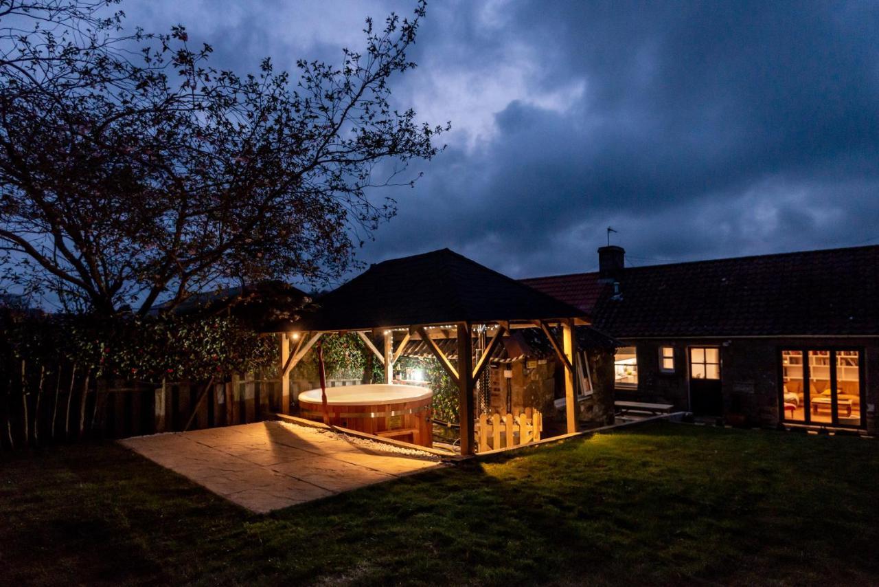 East Cottage * Wood Burning Hot Tub * Garden St Andrews Exterior photo